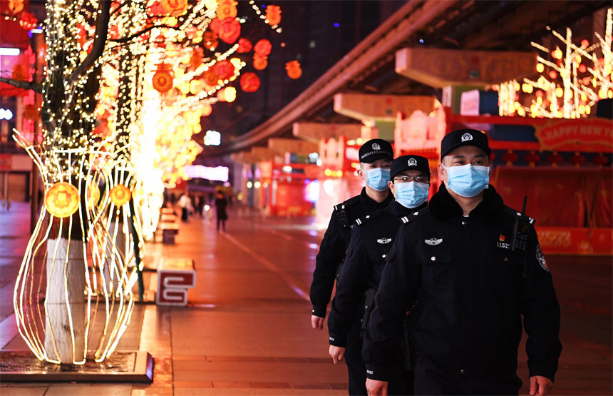 Ϧ֮ҹ^־֗ƺɳȦѲ߉z