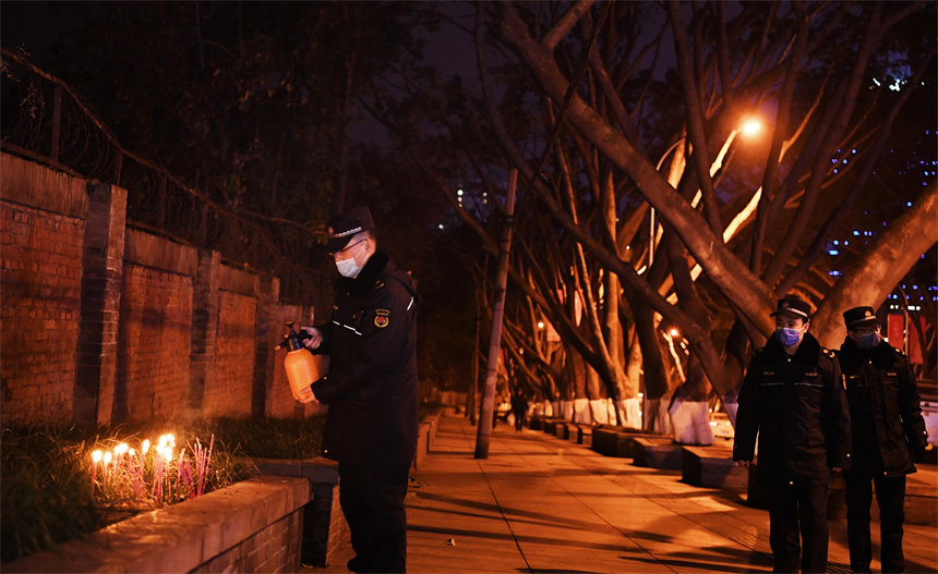 Ϧ֮ҹ^^ƺֵоCψ̷꠆TڲнŲ[z