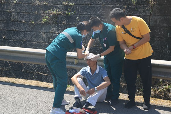 應急演練現場。重慶高速集團供圖