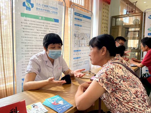 進行義診活動。黃亞輝 攝