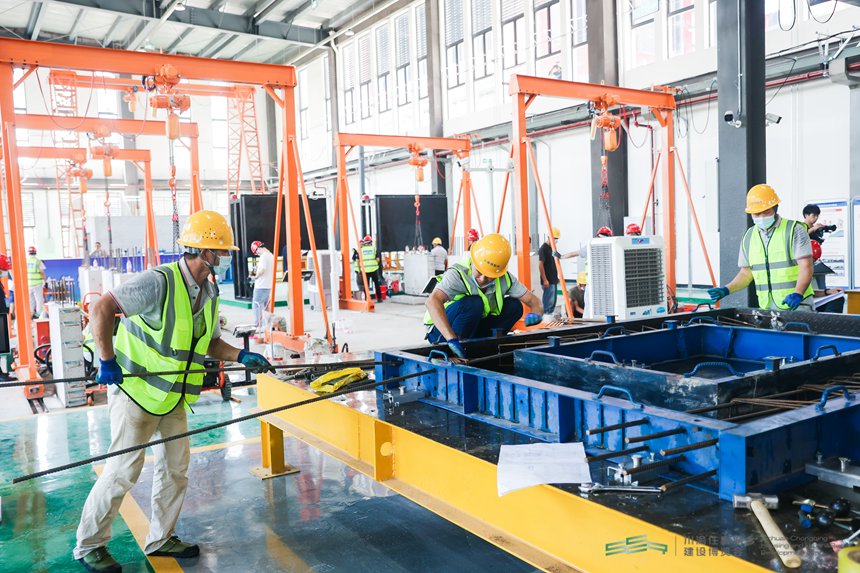 “川渝住建杯”裝配式建筑技能競賽現場。重慶市住房和城鄉建設委員會供圖