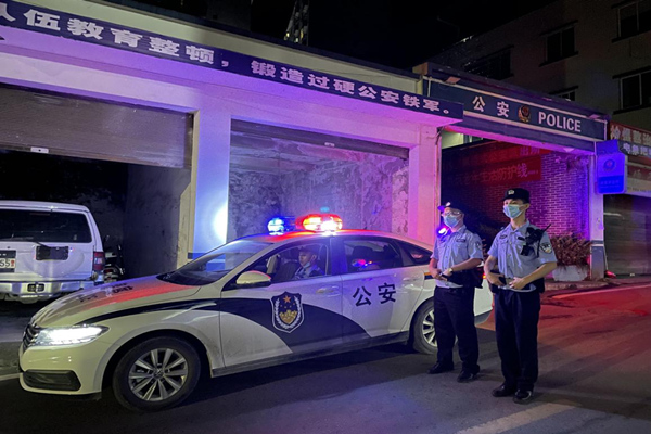 桐梓派出所扎實開展夏季治安打擊整治“百日行動”。武隆區公安局桐梓派出所供圖