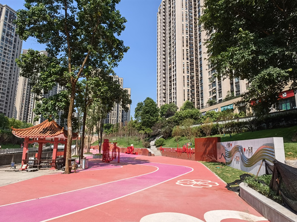 七彩愛情谷。黃秋彤攝