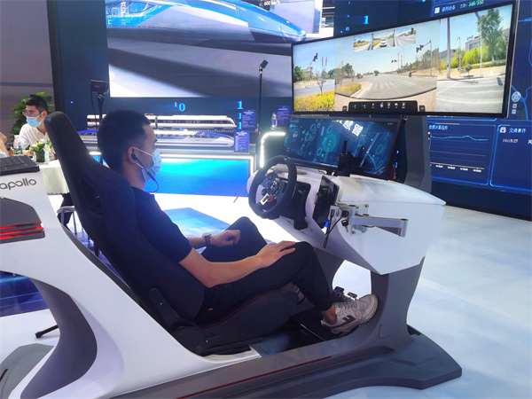 體驗5G云代駕。徐雯瑄攝