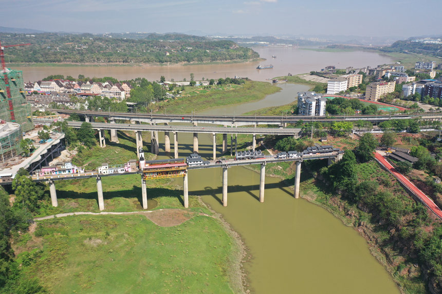 梨香溪與長江交匯處景觀。楊孝永攝