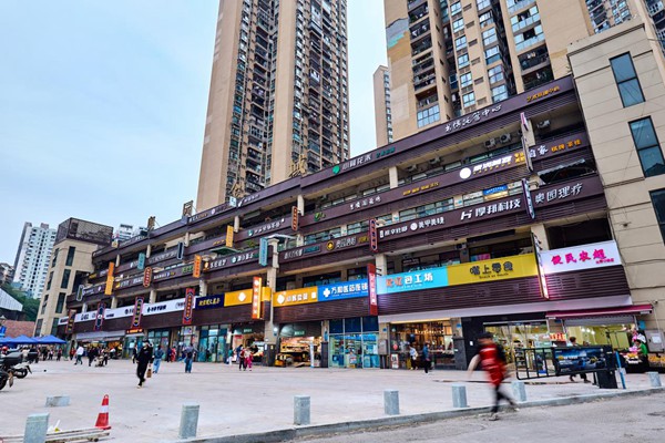 石楊路沿線部分改造后。九龍城市更新公司供圖