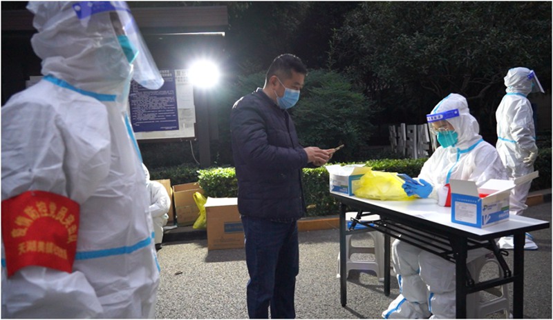 志愿者工作中?兩江新區供圖