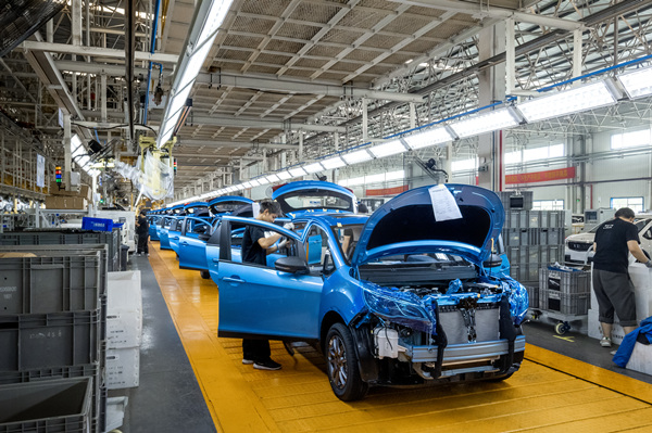 北碚區睿藍汽車生產線。北碚區融媒體中心供圖
