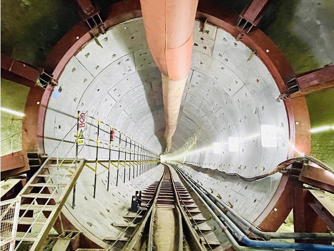 嘉州路站～民安大道站（右線）TBM區間掘進完成。重慶交通開投集團供圖