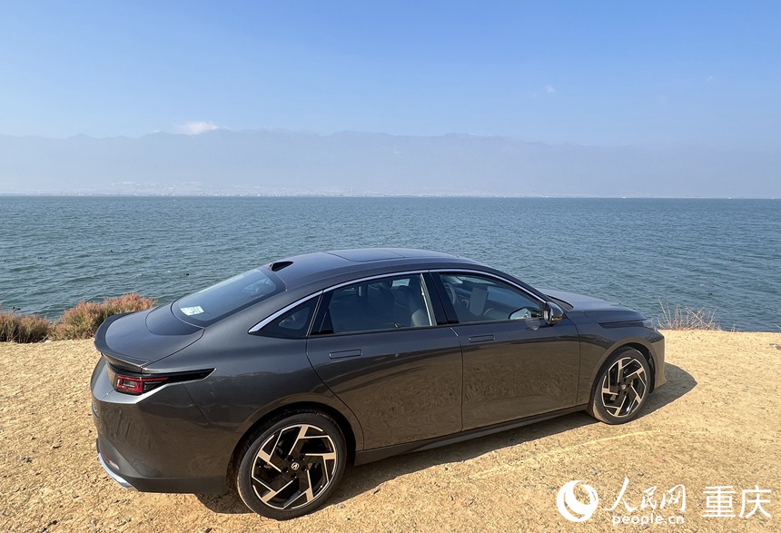 長安逸達外觀。人民網 胡虹攝