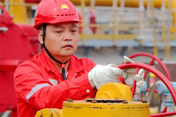 檢修現場。西南油氣田公司天然氣凈化總廠供圖