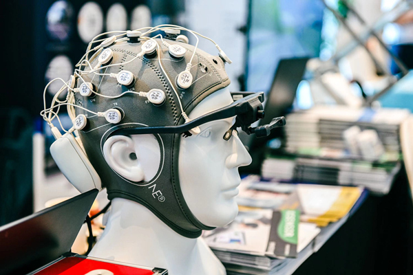 企業展品展示。重慶理工大學供圖