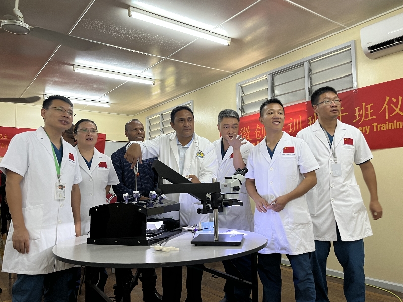 腹腔鏡微創外科培訓班在“巴新”正式開班。受訪者供圖。