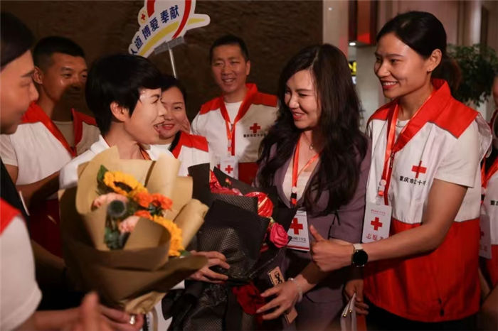 9月5日晚，甘秀妮從北京載譽歸來。