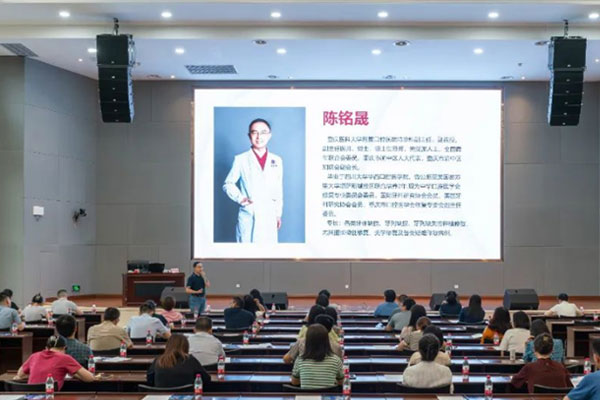 活動現場。重醫附屬口腔醫院供圖