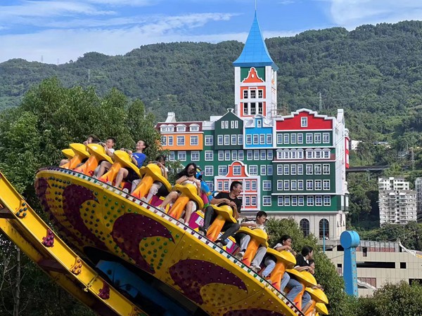 美心紅酒小鎮夢幻城堡打卡點。景區供圖