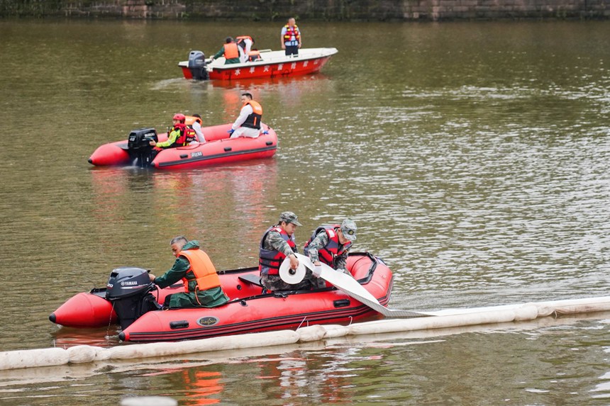 應急演練現場。重慶市生態環境局供圖