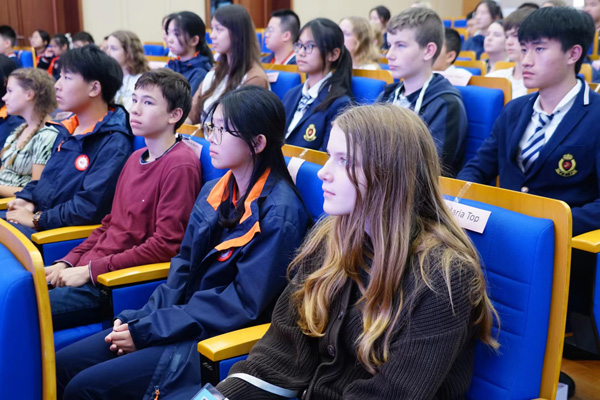 歡迎儀式。重慶一中供圖