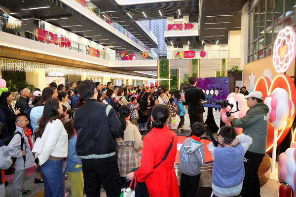 三洞橋PARK商業街夜景。三洞橋PARK商業街供圖