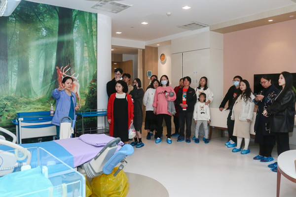 活動現場。重慶安琪兒婦產醫院供圖