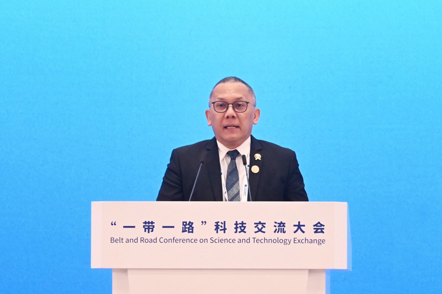 拉克薩納·特里·漢多科。鄒樂攝