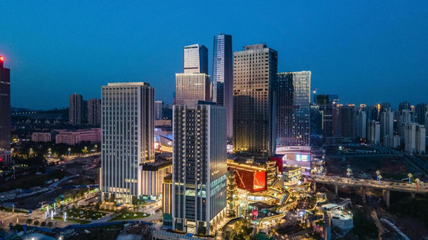 中央公園商圈。天璽壹號供圖