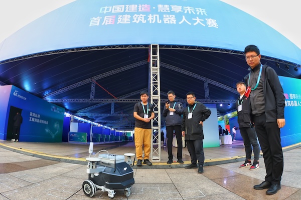 標線放線機器人?；顒臃焦﹫D