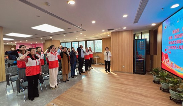 宣誓現場。重慶普瑞眼科醫院供圖