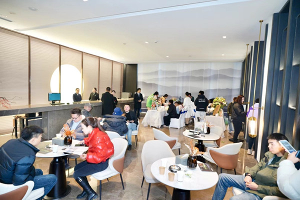 活動現場圖。頂峰集團供圖