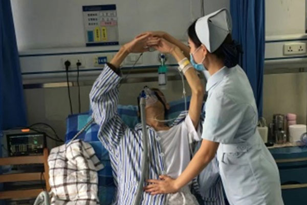 運動康復訓練。重慶建設醫院供圖