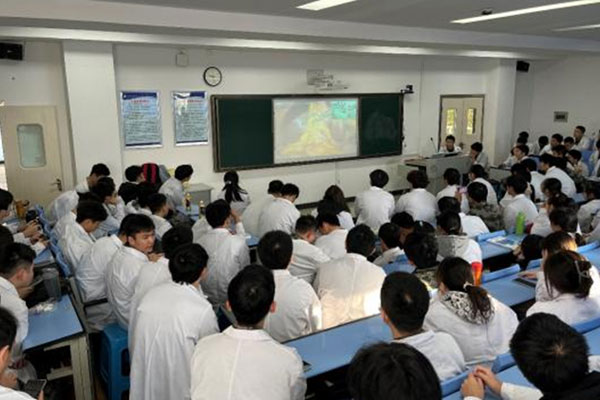 教學現場。沙坪壩區陳家橋醫院供圖