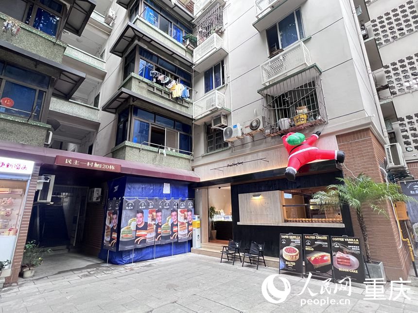 開著居民樓里的甜品店。人民網記者 胡虹攝