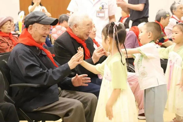 “六一”兒童節活動現場。兩江新區人民醫院供圖