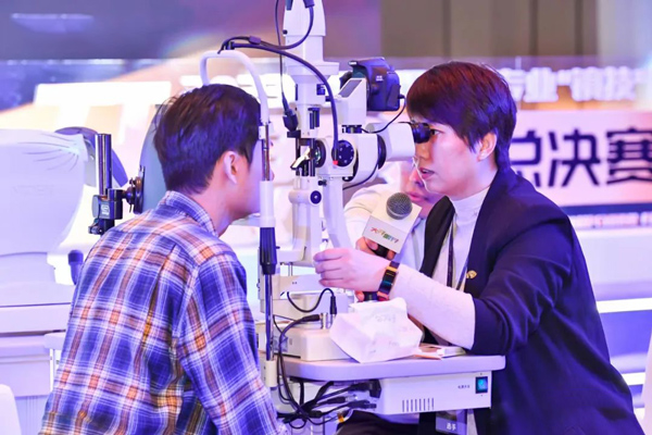 比賽現場。重慶何氏眼科醫院供圖