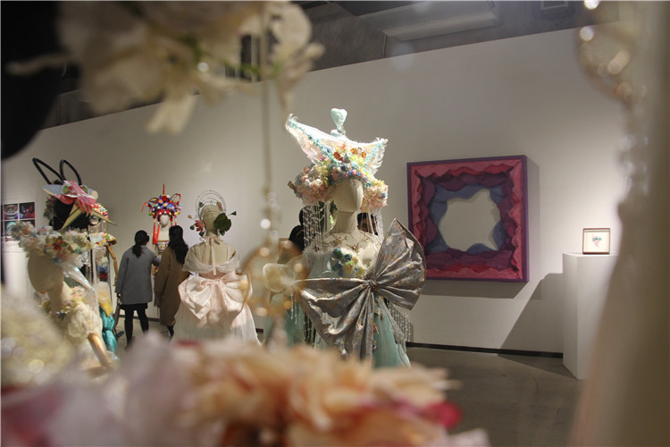 展出的畢業生作品。重慶文化藝術職業學院供圖