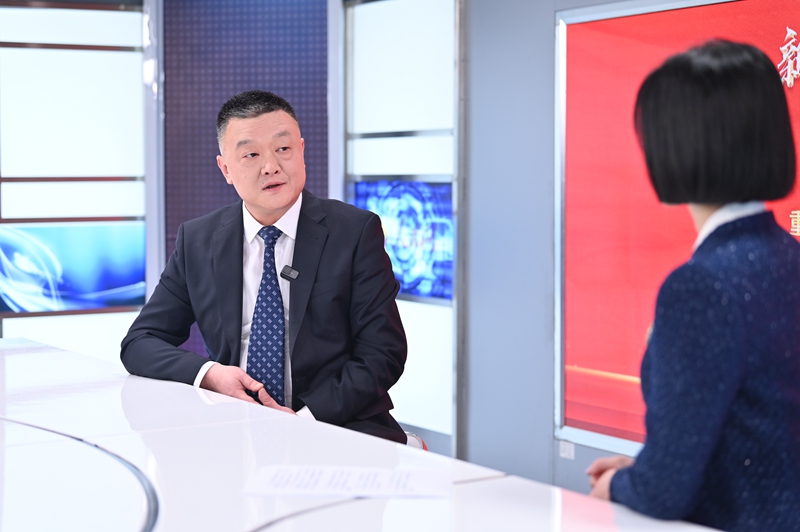 重慶市人大代表、萬州區區長李慶做客人民網重慶頻道、重慶發布“新時代 新征程 新重慶——2024重慶兩會會客廳”系列訪談。鄒樂攝