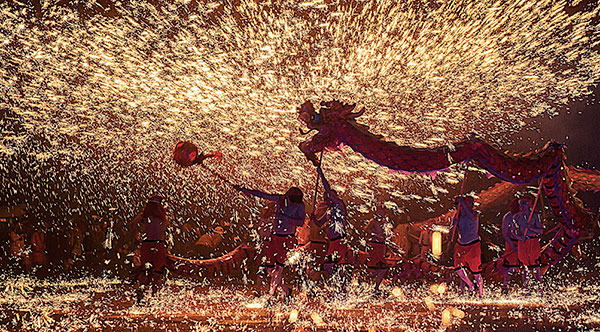 入展作品—葉曉紅《火龍鬧春》。主辦方供圖