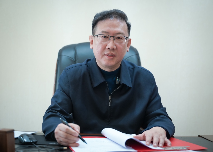 全國政協委員，重慶市科學技術局黨委書記、局長明炬。受訪者供圖