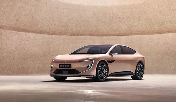 阿維塔12 2024款煥新上市。受訪者供圖