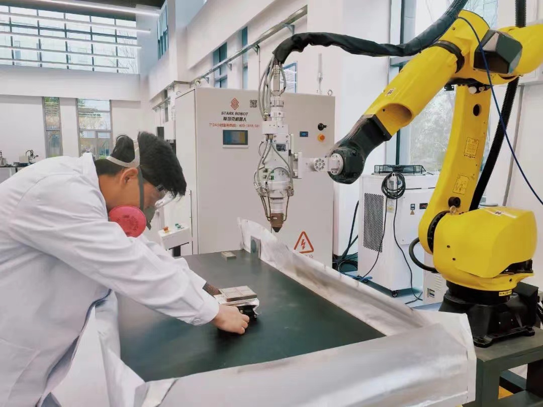 浩棋科技的研發人員正在工作。兩江協同創新區供圖