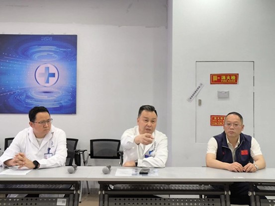 劉筑發言。重慶道格骨科醫院供圖