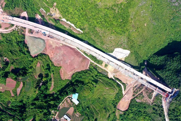 項目建設現場。重慶建工交建集團橋梁工程分公司供圖