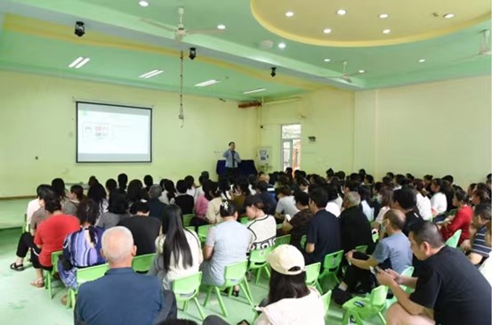 活動現場。重慶愛爾兒童眼科醫院供圖