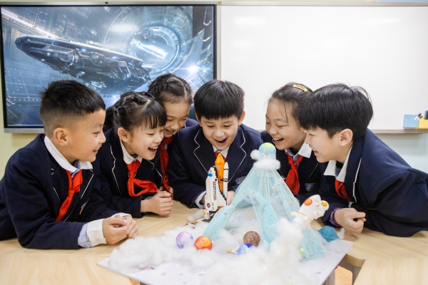 數字課堂教學。渝中區教委供圖