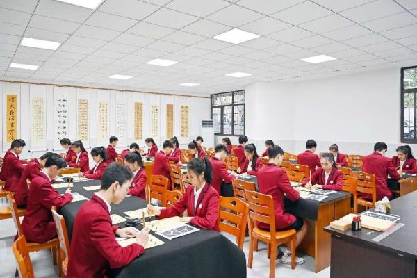 學校書法翰墨坊。南華中學供圖