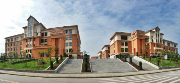 學校景觀。渝北區兩江小學校供圖