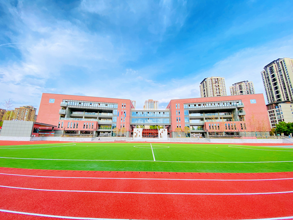 校園環境。大渡口區育才紅旭小學校供圖