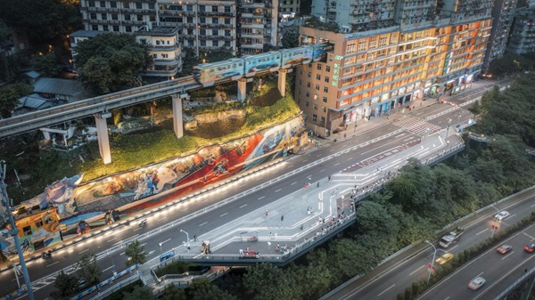 通過低影響、微改造的設計，充分展現李子壩“軌道穿樓”的獨特魅力。重慶設計集團有限公司市政設計研究院供圖。