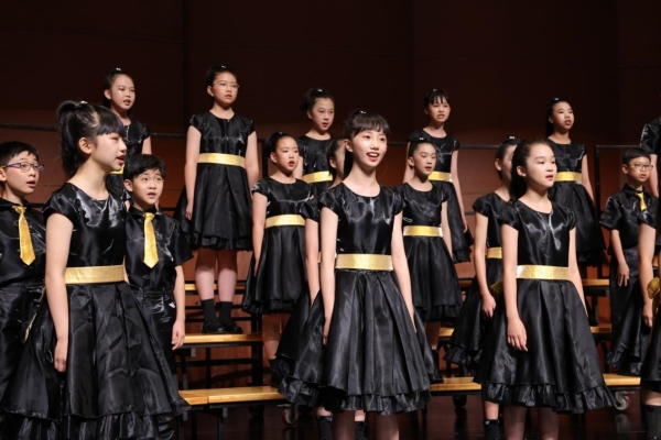 夢想鳥合唱團帶來視聽盛宴。重慶兩江新區金山學校教育集團供圖