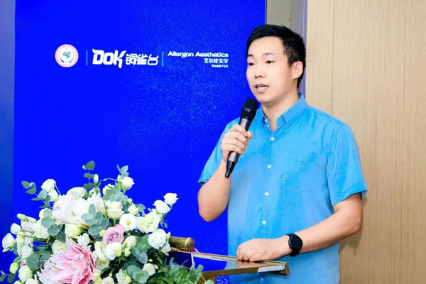 醫生做分享。重慶銅雀臺整形外科醫院供圖